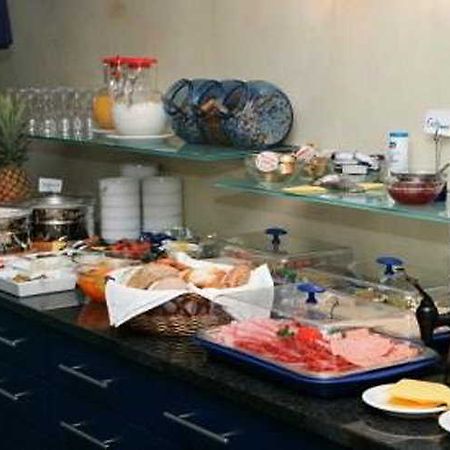 Hotel Crystal ฟิลเดอร์ชตัดท์ ภายนอก รูปภาพ